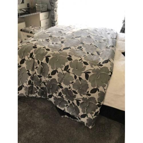 King size bedspread