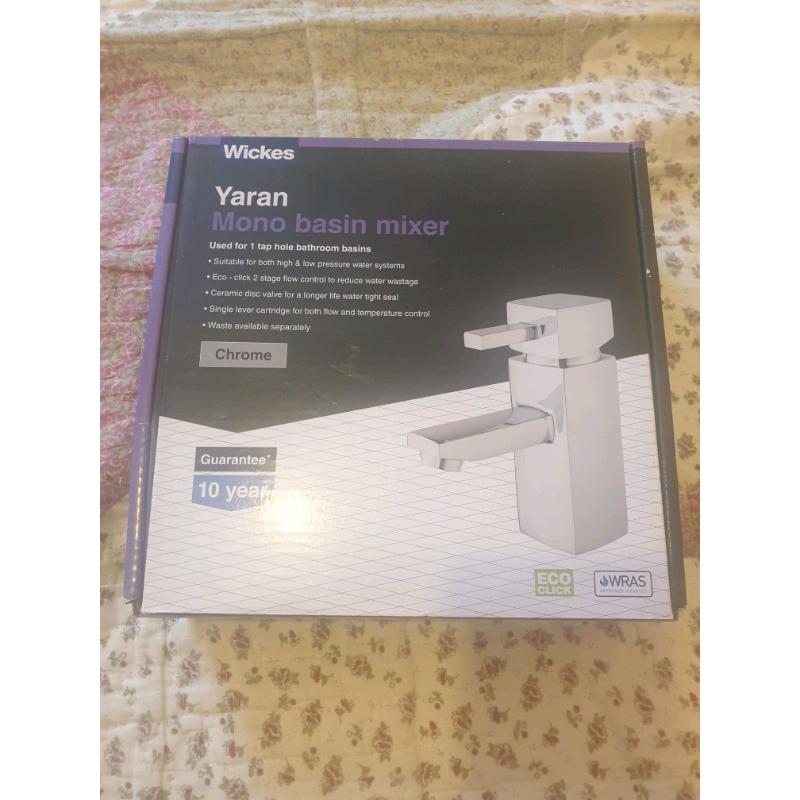 Tap Mixer Sink/Basin Hot & Cold Water