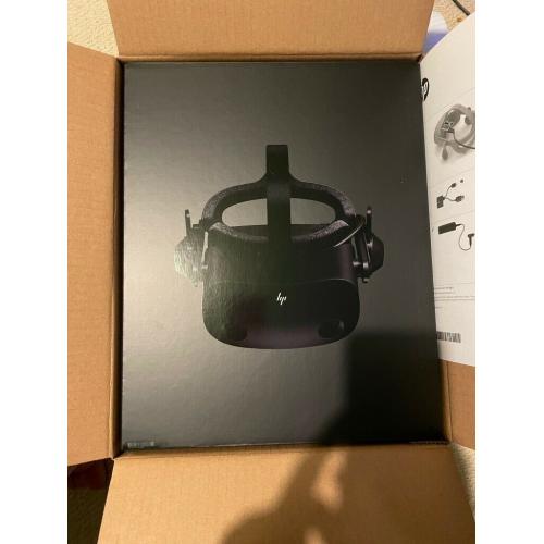 HP Reverb G2 Virtual Reality with Controllers - New - Out of stock everywhere til next year.