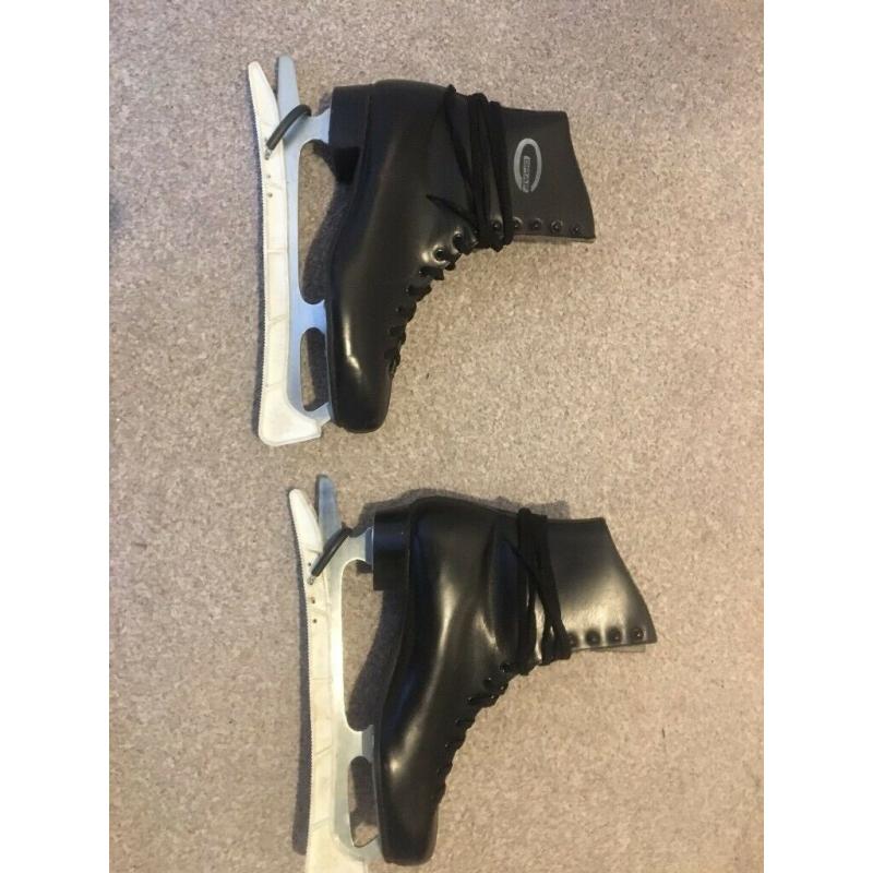 Ice Skates - Size 11
