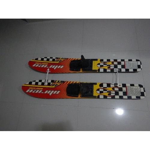 Childrens water skis