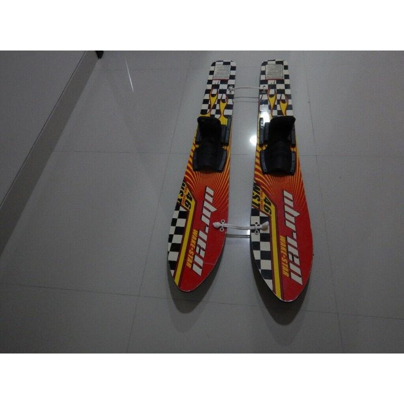 Childrens water skis
