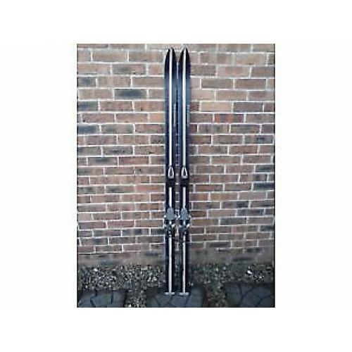 Skis