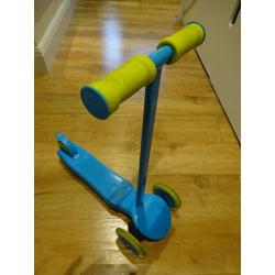 Child's scooter (kid's scooter)
