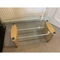 Free Coffee table with free ornaments