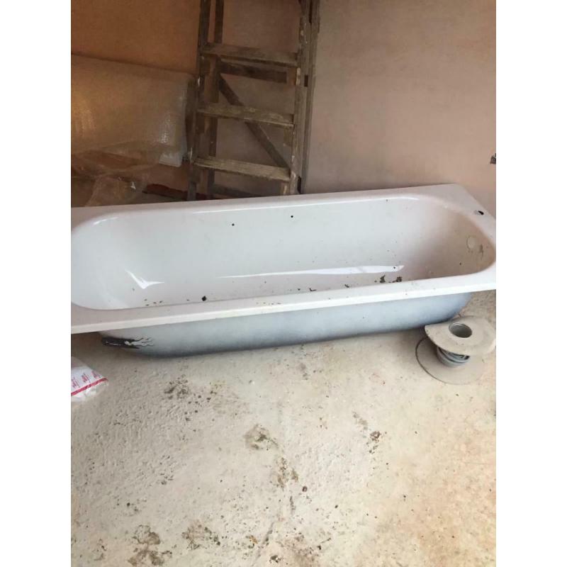 Cast iron bathtub 1700mm X 700mm