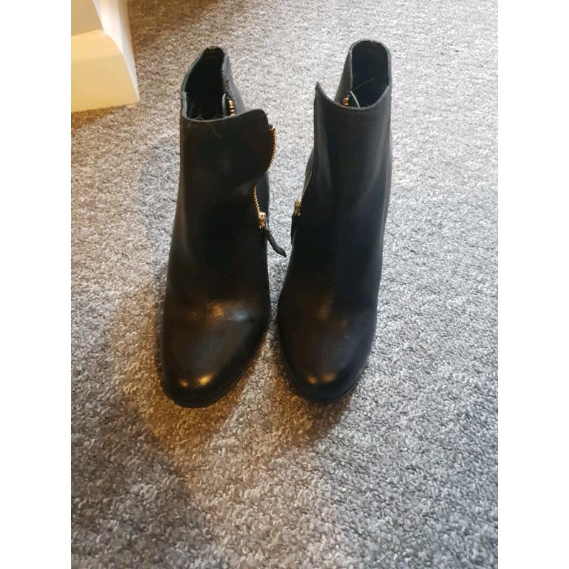 size 5 boots