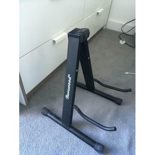 Bass guitar stand