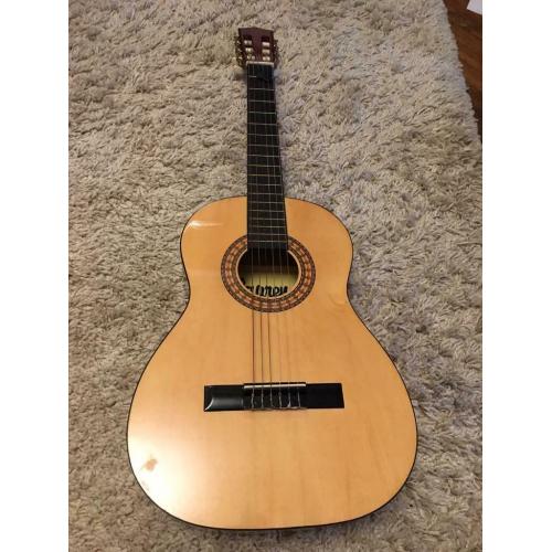 Junior classical guitar Lauren 5ON