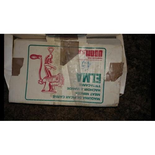 Manual cast mince meat maker