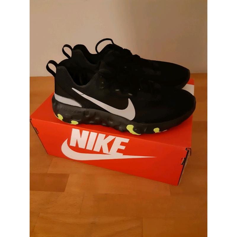Boys Nike Trainers - Size 4.5
