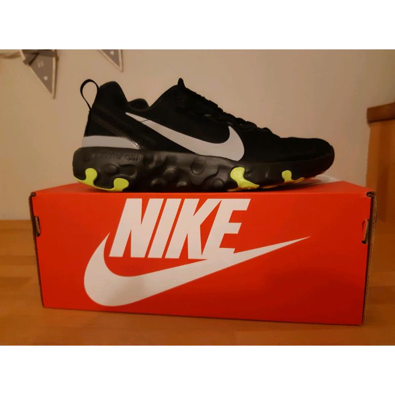 Boys Nike Trainers - Size 4.5