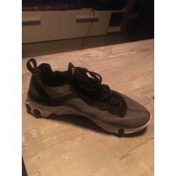 Men?s trainers