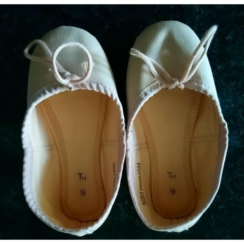 Kids ballet and dance shoes, size 9.